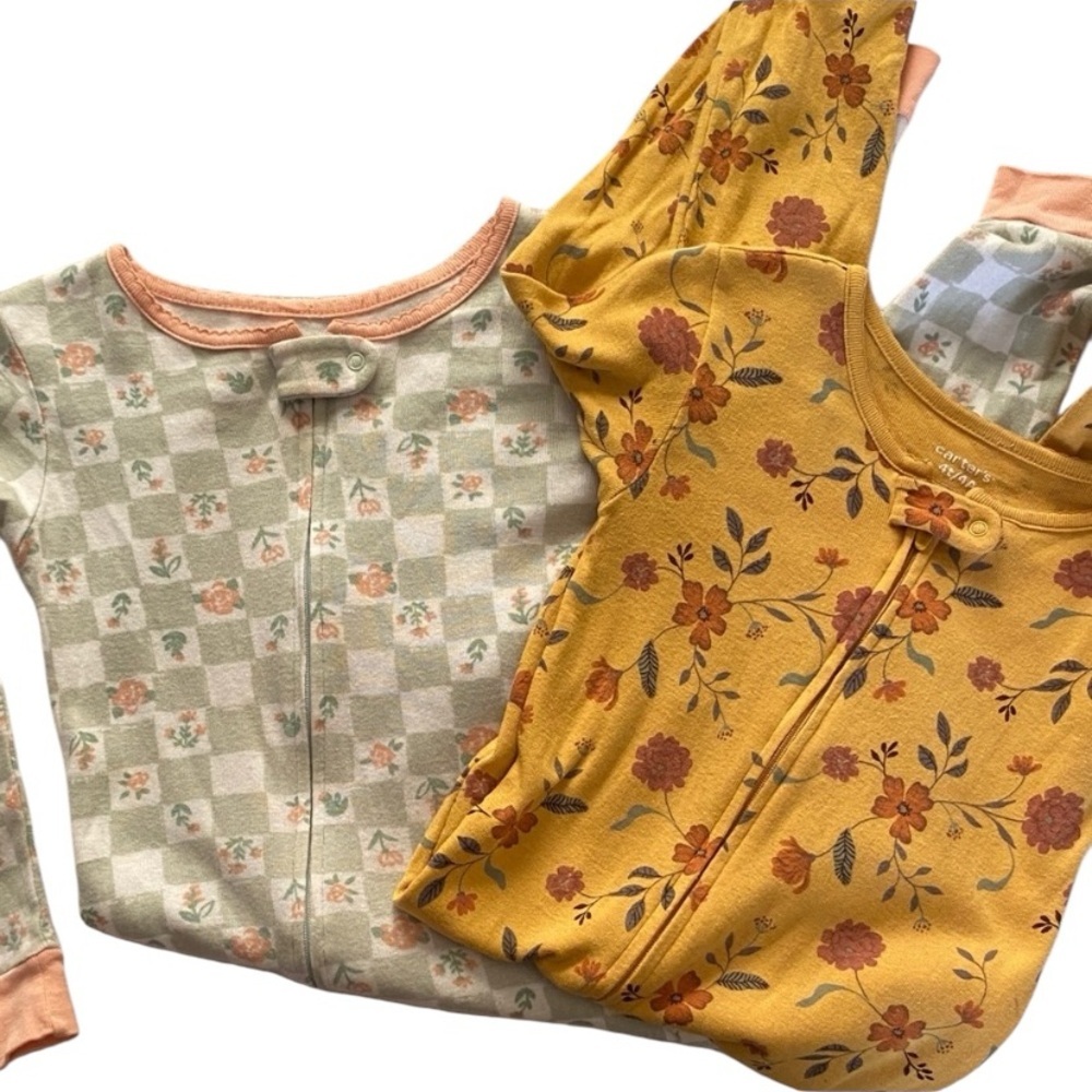 Carter’s• Footless PJs• 2 Pair